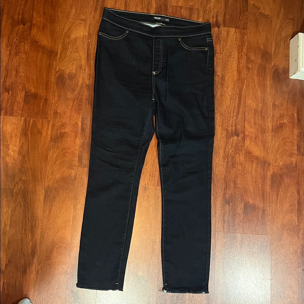 size medium dark wash vera wang jegging - Picture 1 of 4